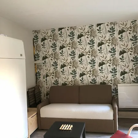 A Flanc De Montagne Apartment *